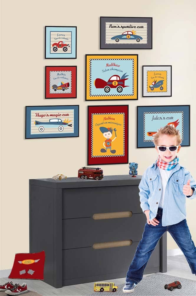 8 cadres voitures pour décorer une chambre d'enfant