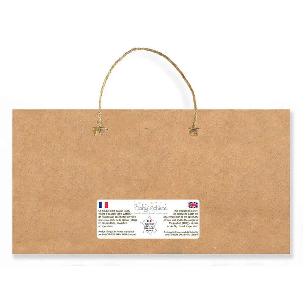 Ficelle de jute agrafée dans le bois
