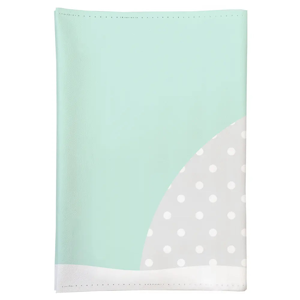 Protège carnet de santé vert d'eau et gris sur le thème pingouin banquise