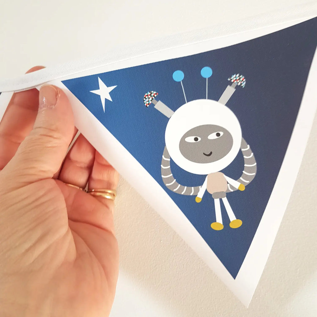 Guirlande prénom espace pour déco de chambre enfant