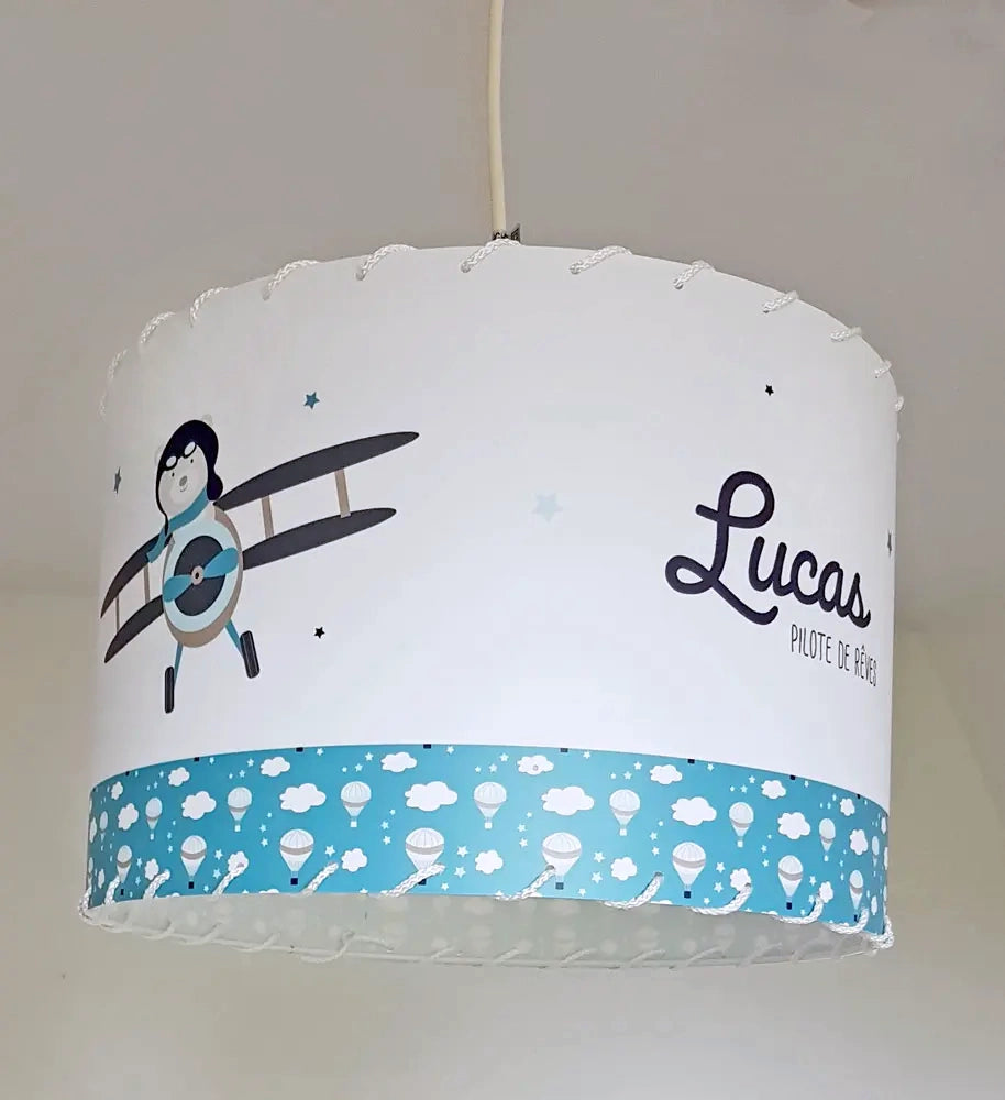 Luminaire chambre bébé personnalisé thème aviateur avion nuages