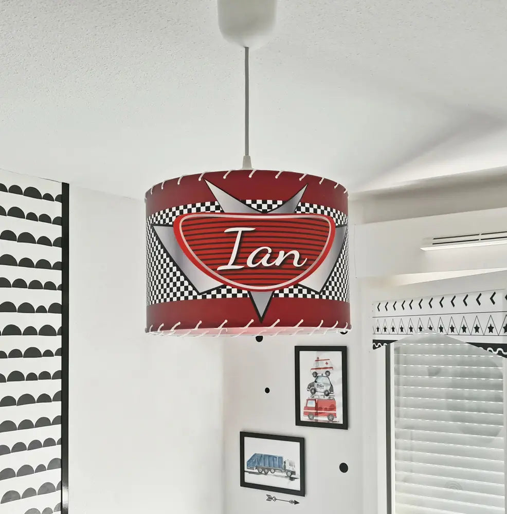 Luminaire original pour chambre de garçon thème voitures ou Cars