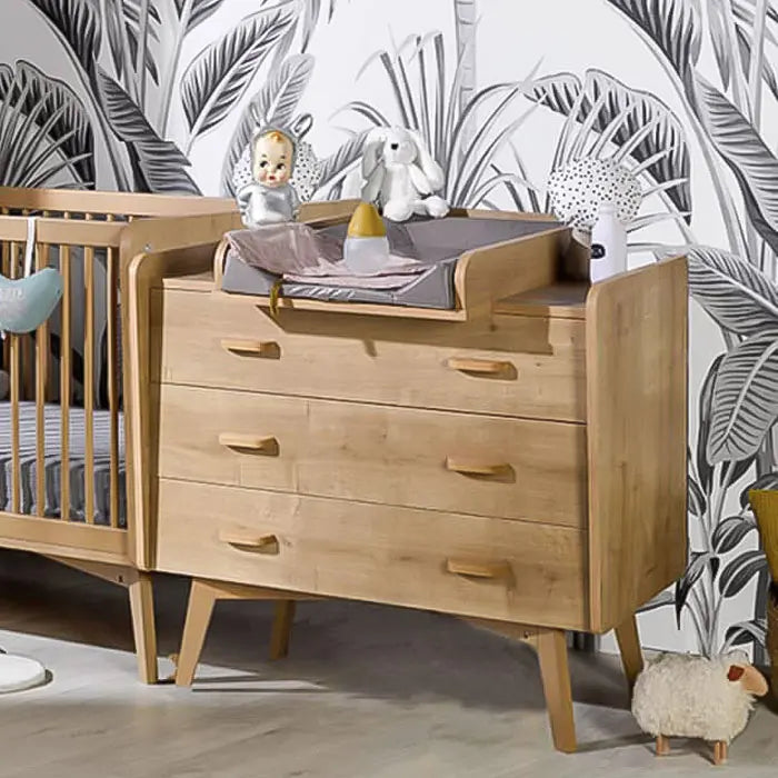 Un plan à langer assorti à la commode VINTAGE