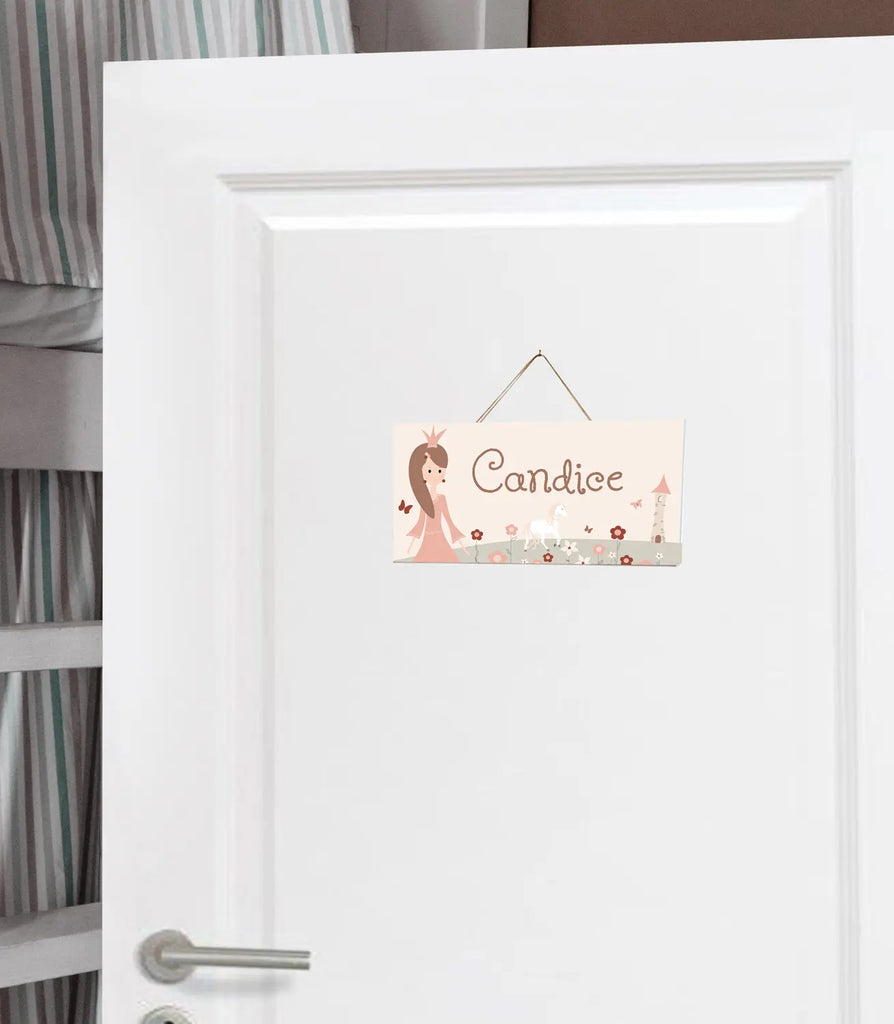 Plaque prénom princesse et licorne pour annoncer la chambre de fille
