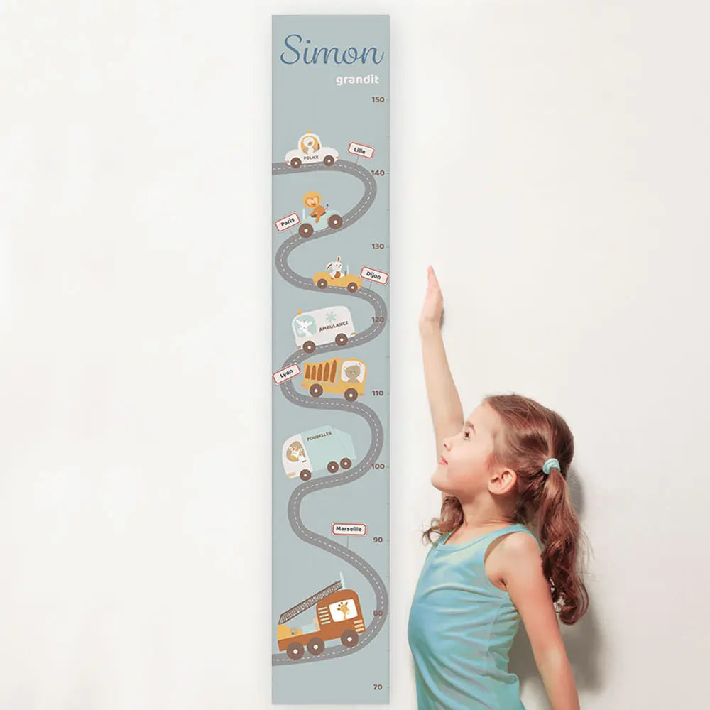 Toise voitures et camions sur les routes de France