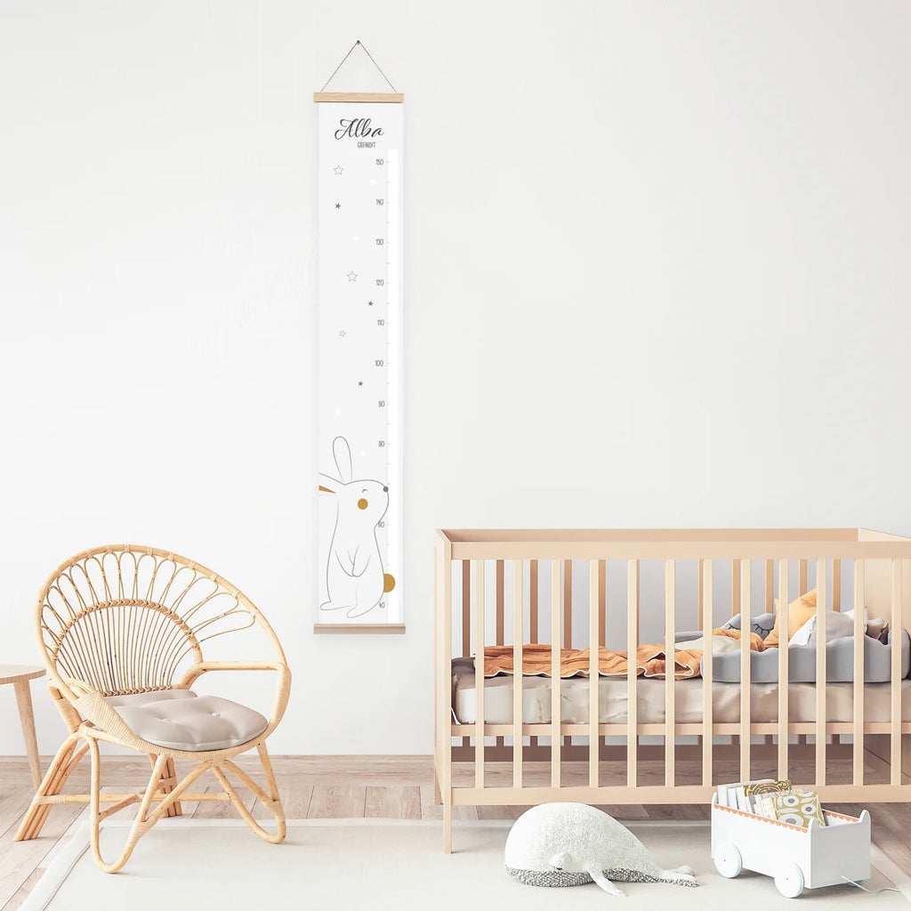 Une toise qui apporte une touche design à la chambre de bébé