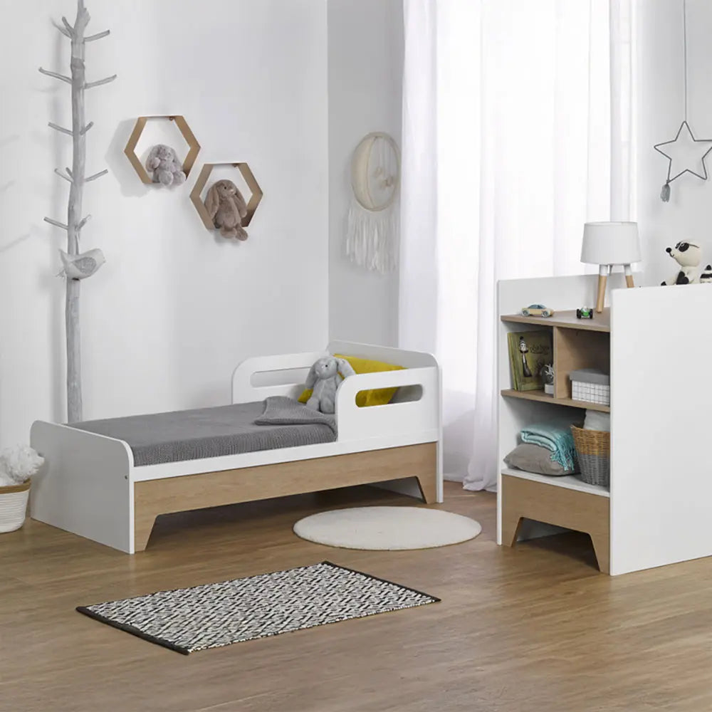 Troisième configuration du lit berceau combiné : le lit enfant avec meuble de rangement