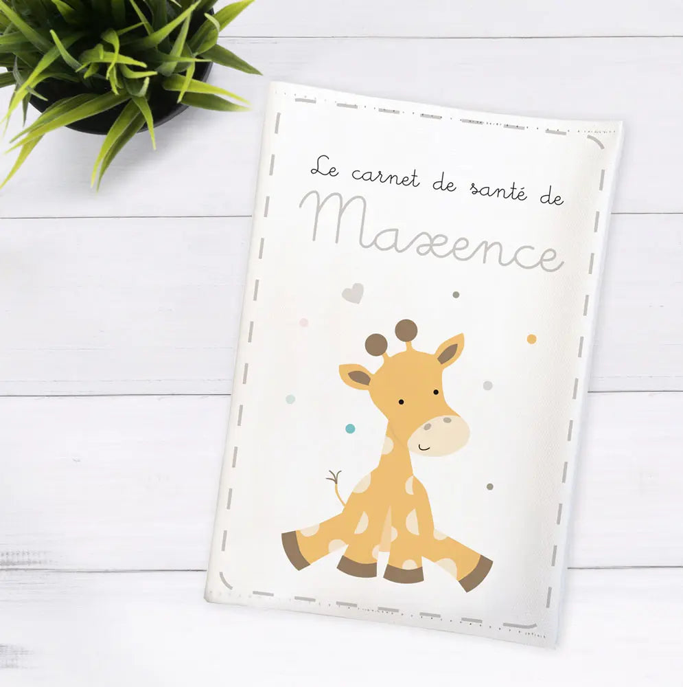 Protège carnet de santé prénom avec bébé girafe