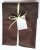 Protège carnet de santé photo dans le hublot Paquet cadeau : Sac intissé couleur chocolat